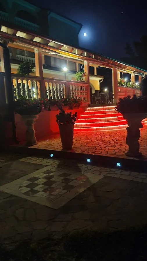 住宿加早餐酒店 Villa Natalija 梅杜林